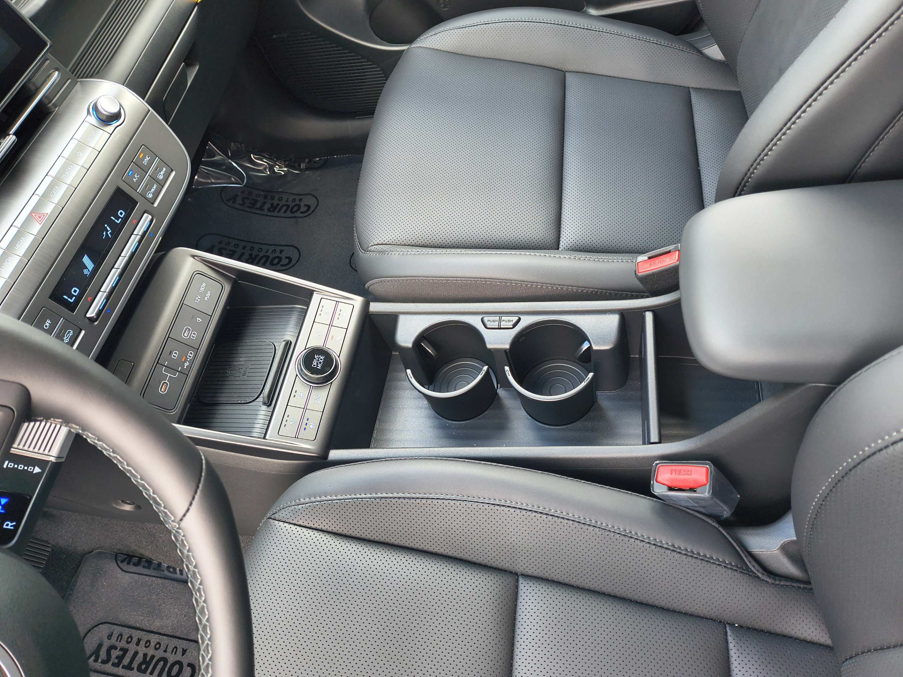 New 2026 Hyundai Kona Limited FWD image 22