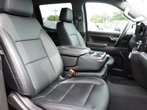 Used 2024 GMC Sierra 1500 Elevation image 28