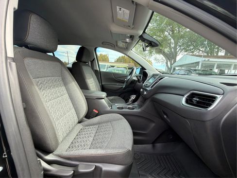 Used 2023 Chevrolet Equinox LT image 25