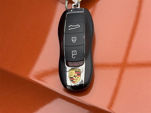 Used 2023 Porsche Macan image 60