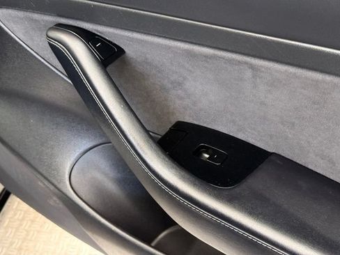 Used 2020 Tesla Model 3 Standard Range Plus RWD image 22