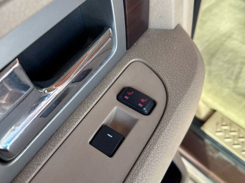 Used 2011 Ford F150 King Ranch w/ Off Road Pkg image 22