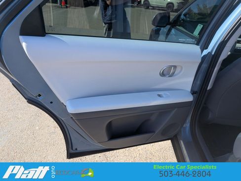 Used 2024 Hyundai Ioniq 5 SEL image 31