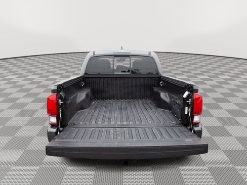 Used 2020 Toyota Tacoma SR AWD/4WD image 7