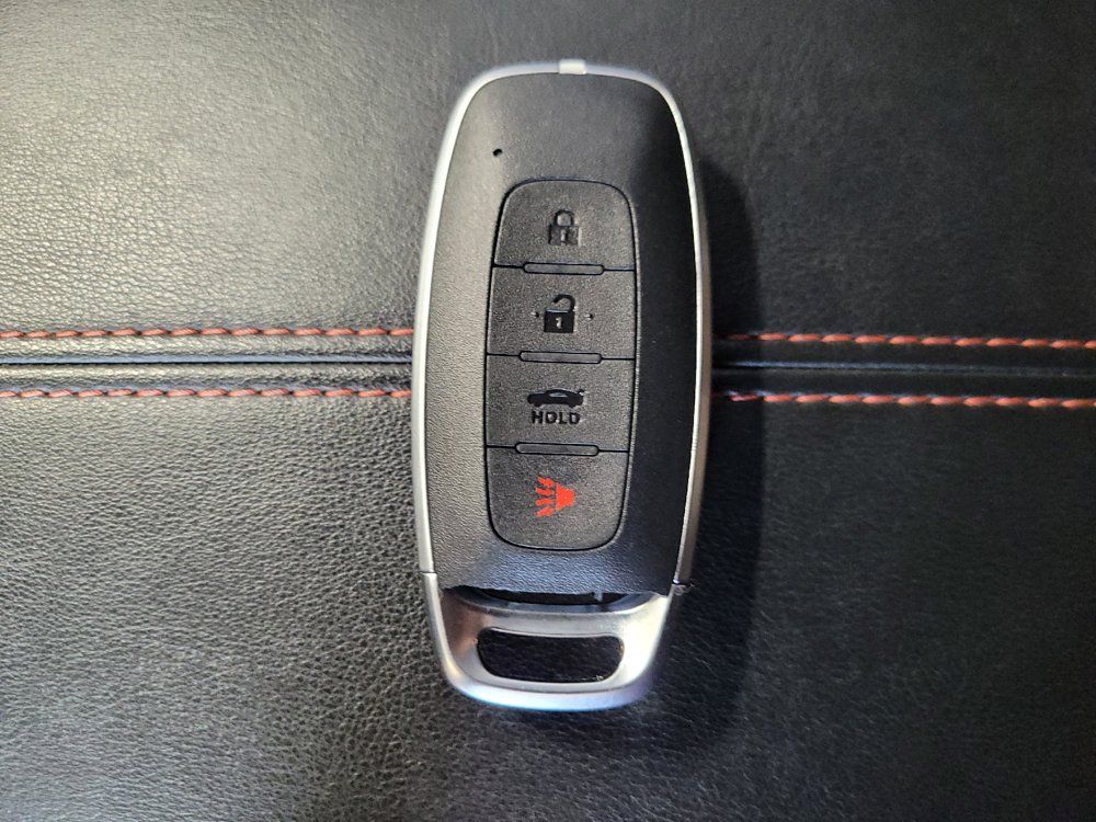 Used 2025 Nissan Sentra SR FWD image 32