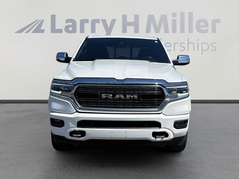 Used 2022 RAM 1500 Limited w/ Body Color Bumper Group AWD/4WD image 4
