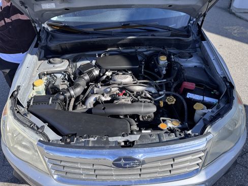 Used 2010 Subaru Forester 2.5X Premium AWD/4WD image 45