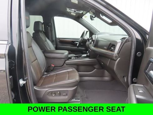 Used 2026 Chevrolet Tahoe High Country AWD/4WD image 24