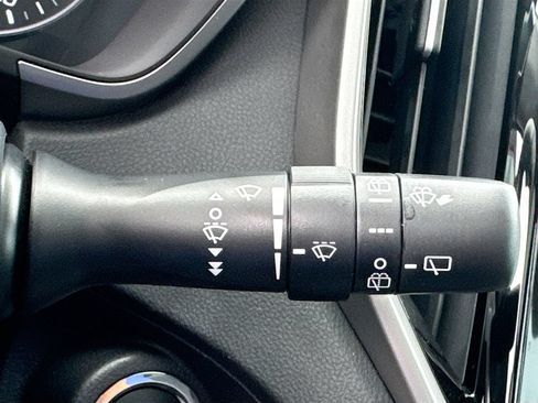 Used 2026 Subaru Ascent Limited AWD/4WD image 14