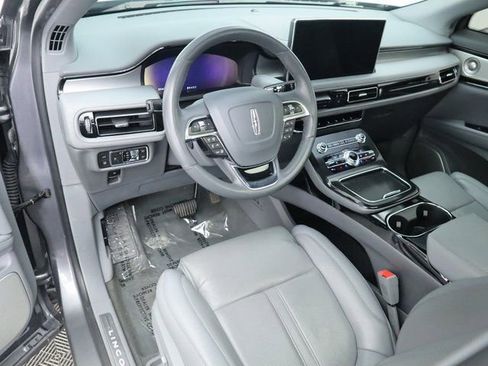 Used 2022 Lincoln Nautilus Reserve w/ Equipment Group 202A image 9