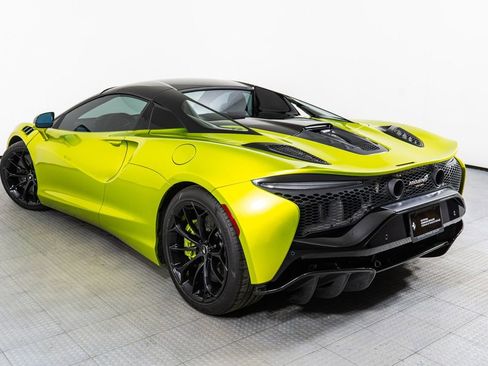 Used 2025 McLaren Artura Spider image 48