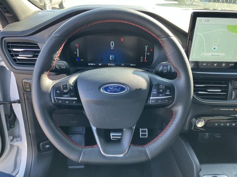 Used 2023 Ford Escape ST-Line w/ Tech Pack #1 AWD/4WD image 10