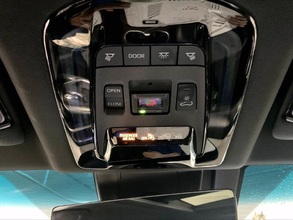 Used 2023 Toyota Venza Limited AWD/4WD image 26