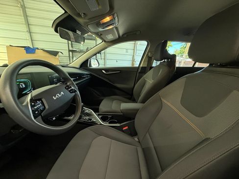 Used 2026 Kia Niro LX FWD image 24