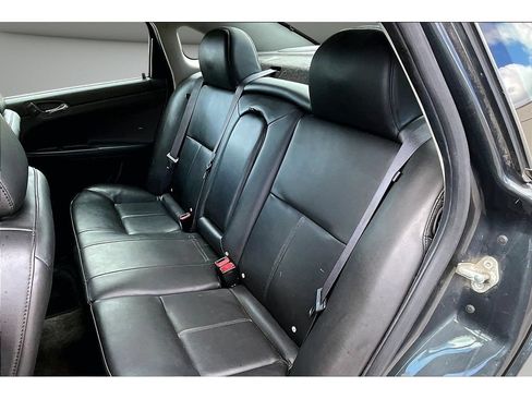 Used 2013 Chevrolet Impala LTZ FWD image 25