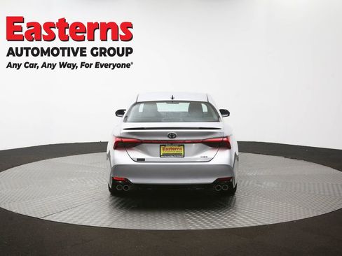 Used 2021 Toyota Avalon XSE FWD image 40