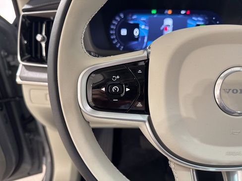 New 2026 Volvo XC90 T8 Ultra w/ Protection Package Premier image 9