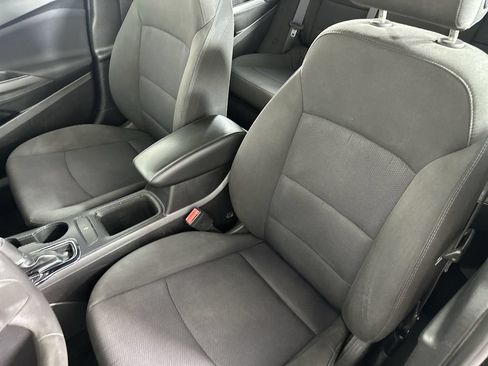 Used 2017 Chevrolet Cruze LT w/ Sun And Sound Package FWD image 23