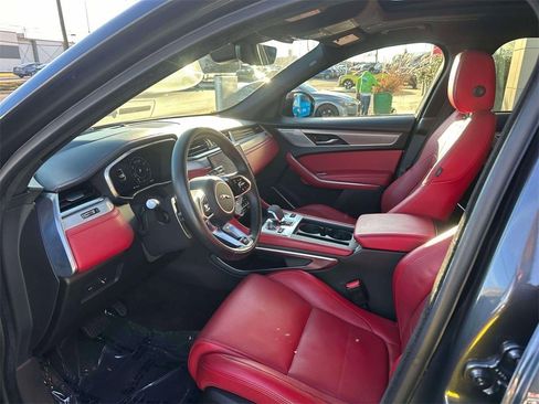 Used 2021 Jaguar F-PACE R-Dynamic S image 15
