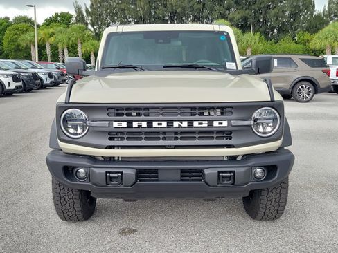 New 2026 Ford Bronco Big Bend w/ Black Diamond Package AWD/4WD image 2