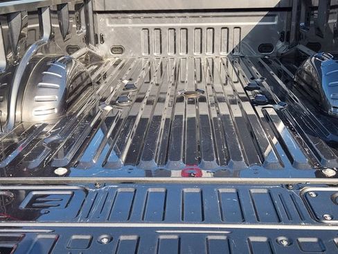 Used 2025 Ford F350 Lariat AWD/4WD image 34