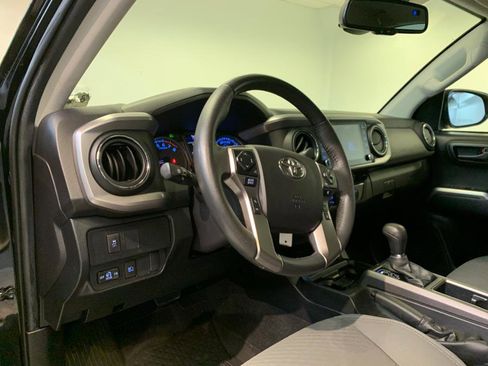 Used 2021 Toyota Tacoma SR5 image 14