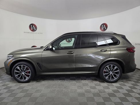Used 2022 BMW X5 xDrive40i w/ M Sport Package image 6