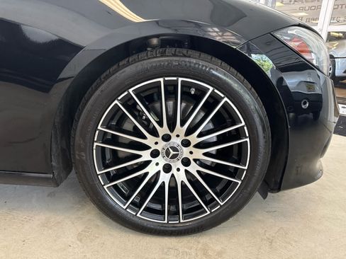Used 2023 Mercedes-Benz C 300 4MATIC Sedan image 8
