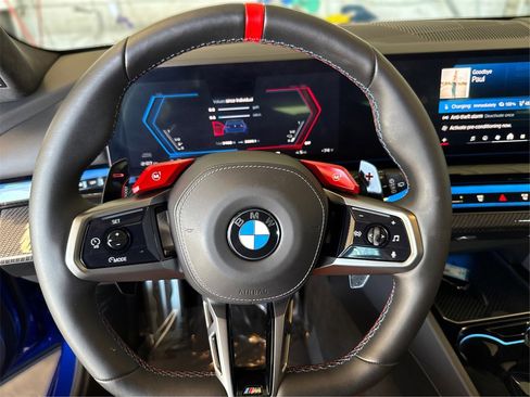 Used 2025 BMW M5 Touring image 23