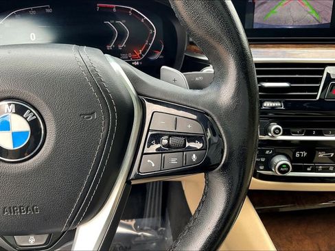 Used 2020 BMW 530i xDrive w/ Convenience Package image 12