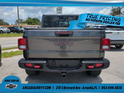 Used 2022 Jeep Gladiator Rubicon w/ Cold Weather Group AWD/4WD image 5