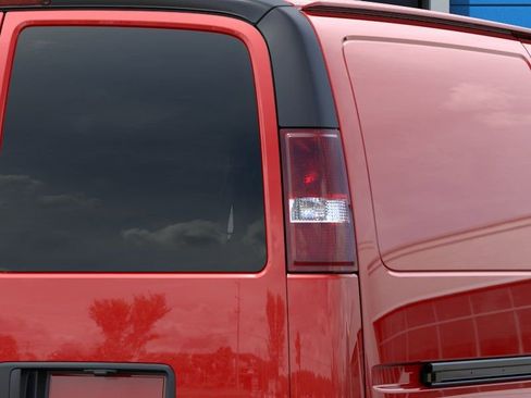 New 2026 Chevrolet Express 2500 image 11