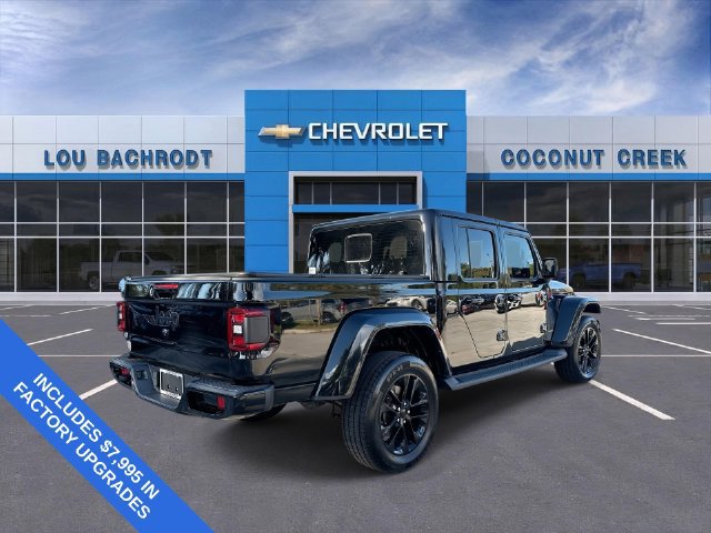 Used 2023 Jeep Gladiator Overland AWD/4WD image 8