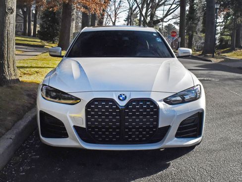 Used 2022 BMW 430i Gran Coupe w/ M Sport Package image 13