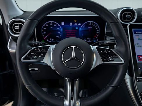 Used 2025 Mercedes-Benz GLC 350e 4MATIC w/ Driver Assistance Package image 23