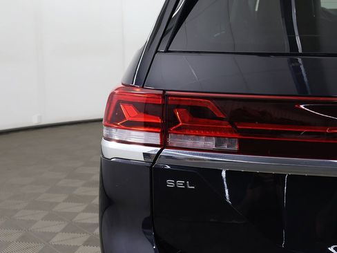 Used 2024 Volkswagen Atlas SEL AWD/4WD image 18