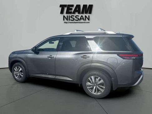 Used 2022 Nissan Pathfinder SL image 6