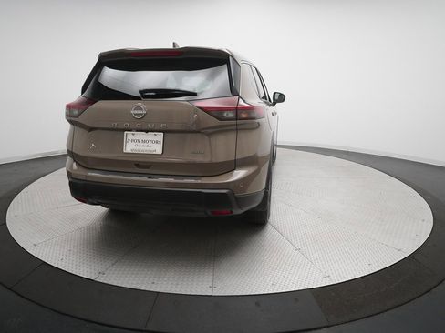 Certified 2025 Nissan Rogue SV image 35