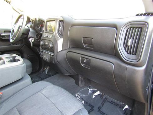 Used 2019 Chevrolet Silverado 1500 Custom Trail Boss image 29