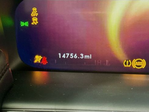 Used 2023 Lincoln Nautilus Reserve image 12