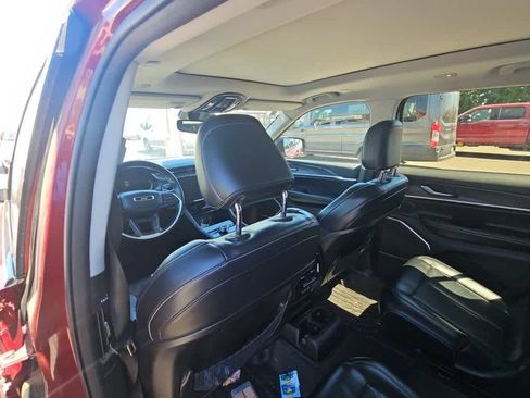 Used 2021 Jeep Grand Cherokee L Limited w/ MOPAR Finishing Package RWD image 11
