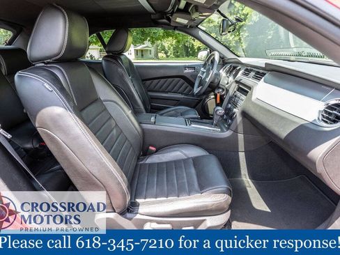 Used 2010 Ford Mustang Convertible RWD image 24
