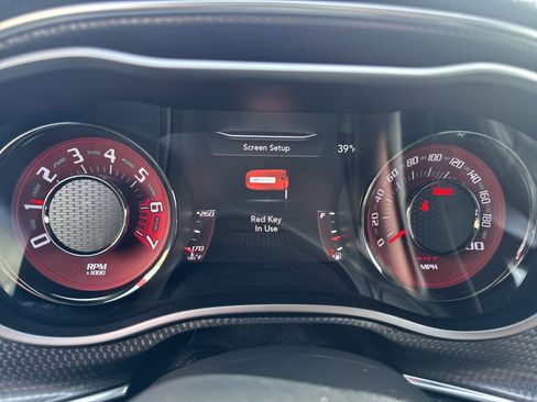 Used 2015 Dodge Challenger SRT Hellcat RWD image 18