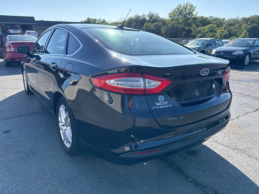 Used 2016 Ford Fusion SE w/ Equipment Group 202A FWD image 8
