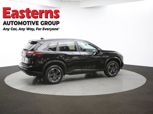 Used 2024 Nissan Rogue SV image 42