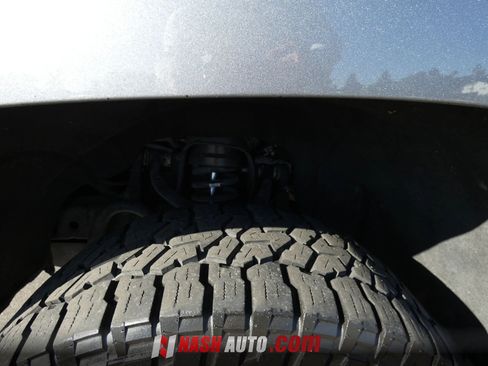 Used 2018 Chevrolet Colorado LT RWD image 23