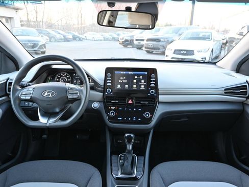 Used 2020 Hyundai Ioniq Blue FWD image 22