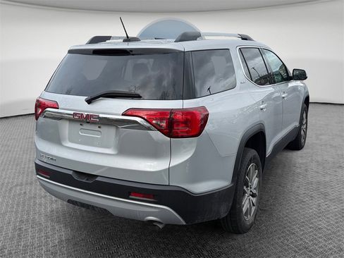 Used 2019 GMC Acadia SLE image 3