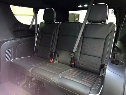 Used 2025 GMC Yukon XL AT4 Ultimate image 62