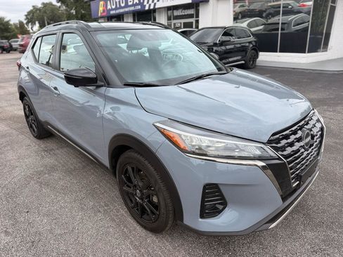 Used 2023 Nissan Kicks SR FWD image 4